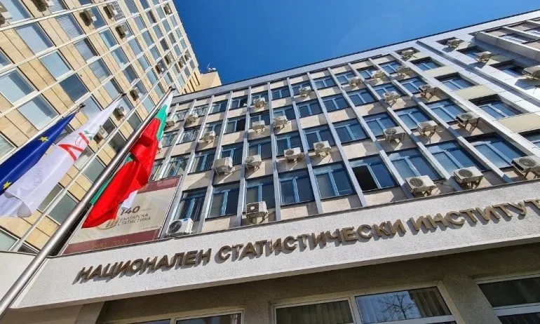 Проучване на НСИ: Действията на служебния кабинет задълбочават кризата, влошават се условията за бизнеса (ГРАФИКИ) - Tribune.bg