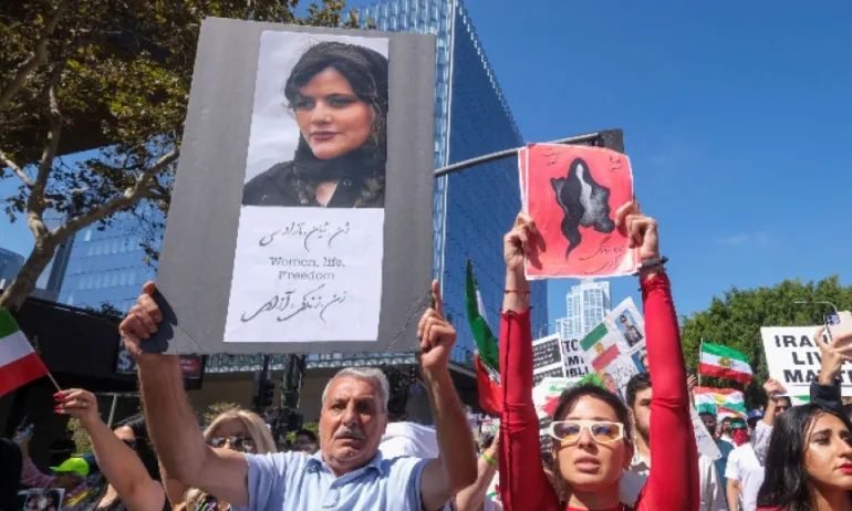 Арестуваха две известни ирански актриси, обвинени са в заговор срещу властите - Tribune.bg