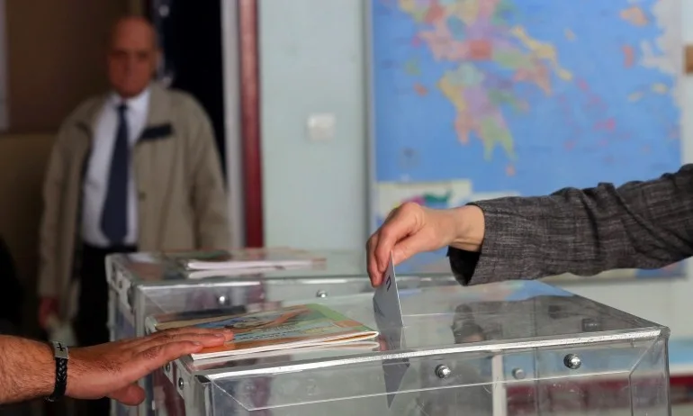 Допълнителен брой бюлетини бяха пренасочени в Гърция - Tribune.bg