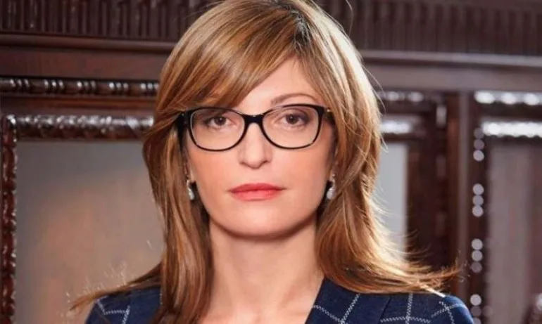 Захариева: Има шанс Турски поток да мине през България - Tribune.bg