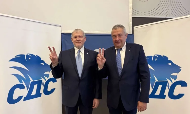 СДС с нов председател: Илия Лазаров поема щафетата от Румен Христов - Tribune.bg