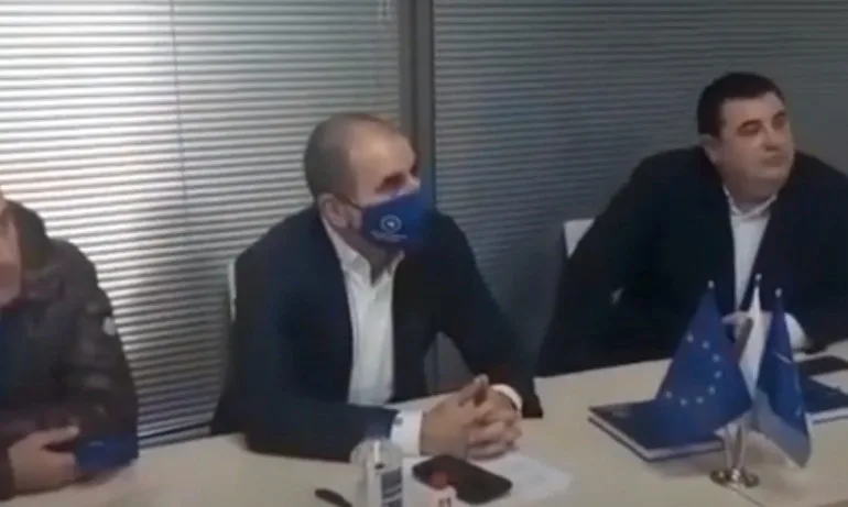 Полицията спаси Цветанов в Пловдив от гнева на над 100 застрахователи - Tribune.bg