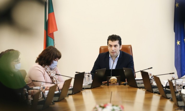 Правителството тегли нов дълг от 7,3 млрд. лева - Tribune.bg