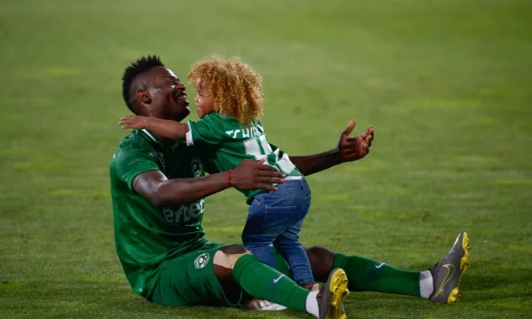 Избраха Чибота от Лудогорец за футболист на годината на Конго - Tribune.bg