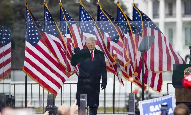 Зукърбърг спира профила на Тръмп във Фейсбук за неопределено време - Tribune.bg