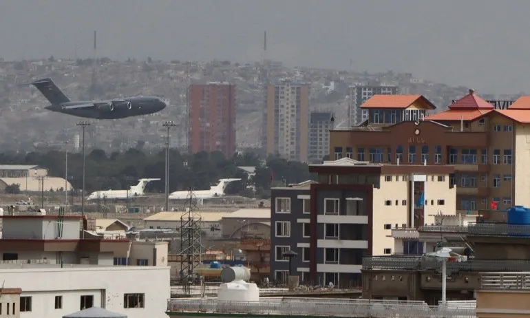 Американските войски напуснаха Афганистан - Tribune.bg