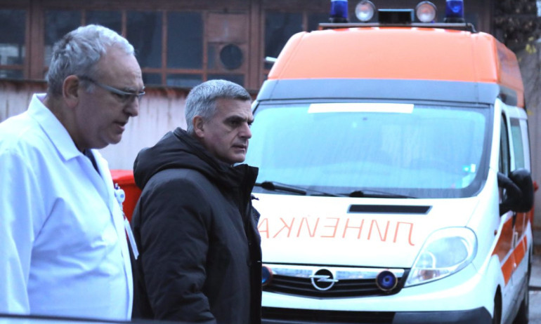 Прокуристът на Пирогов: За година са похарчили 1 млн. лева за канцеларски материали - Tribune.bg