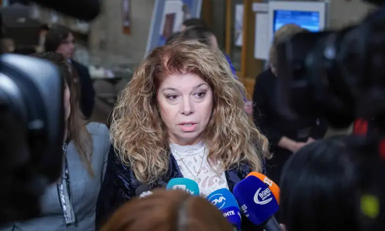 Илияна Йотова: Не виждам какво друго му остава на Хинков, освен да си подаде оставката - Tribune.bg