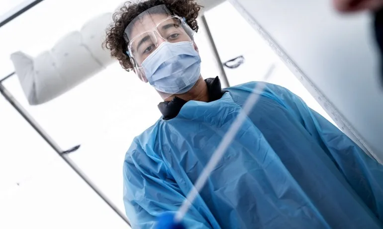 Всеки англичанин с два бързи теста седмично - Tribune.bg