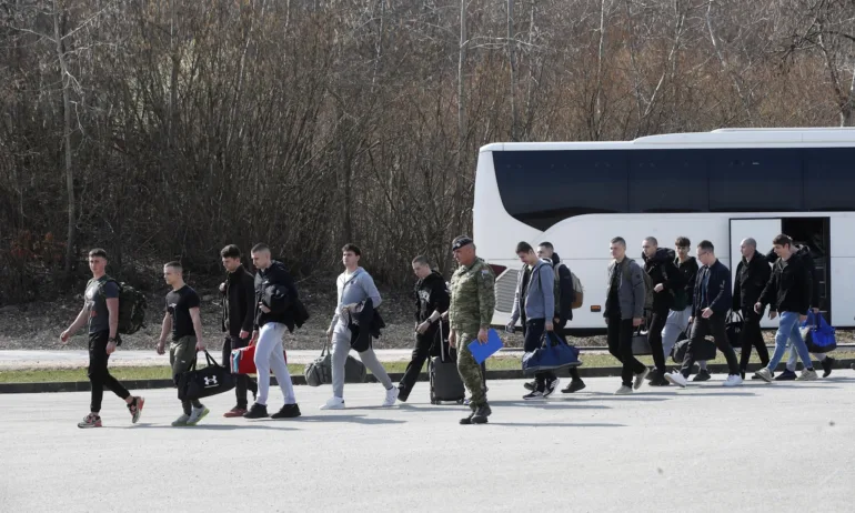 Хърватия върна задължителната военна служба - Tribune.bg
