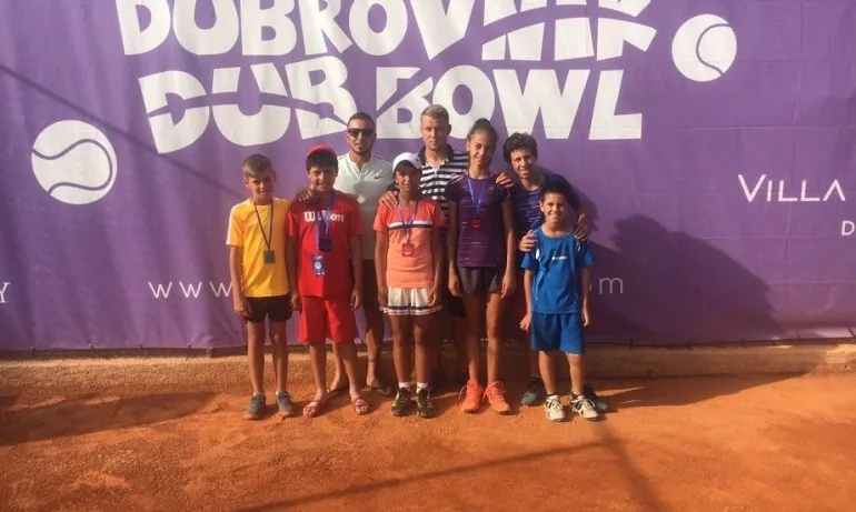 Иван Иванов и Ива Иванова са на финал на сингъл, две титли за българчета по двойки на Dubrovnik Dud Bowl! - Tribune.bg