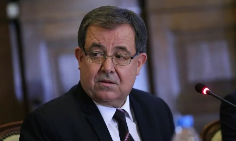 ЕК започва разследване срещу съветник на земеделския министър на Радев? - Tribune.bg