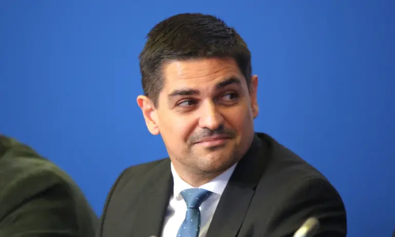 Соня Колтуклиева: Браво, Радостине - направи второто самопризнание: Аз съм безпрекословно луд! - Tribune.bg