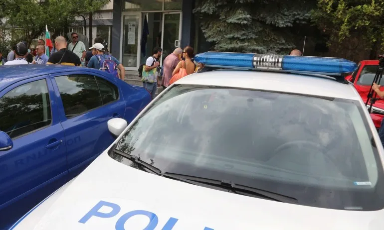 Синът на Радев все още не е отишъл в IV РУ, за да му връчат акт за купона - Tribune.bg