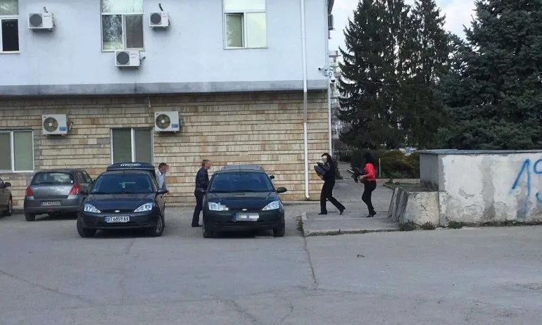 Прокуратурата влезе в Община Стражица - Tribune.bg