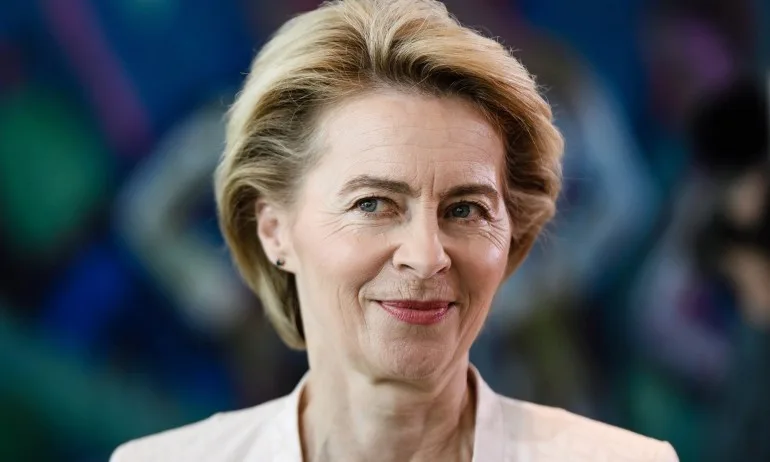 Гласуват кандидатурата на Урсула фон дер Лайен за председател на ЕК - Tribune.bg