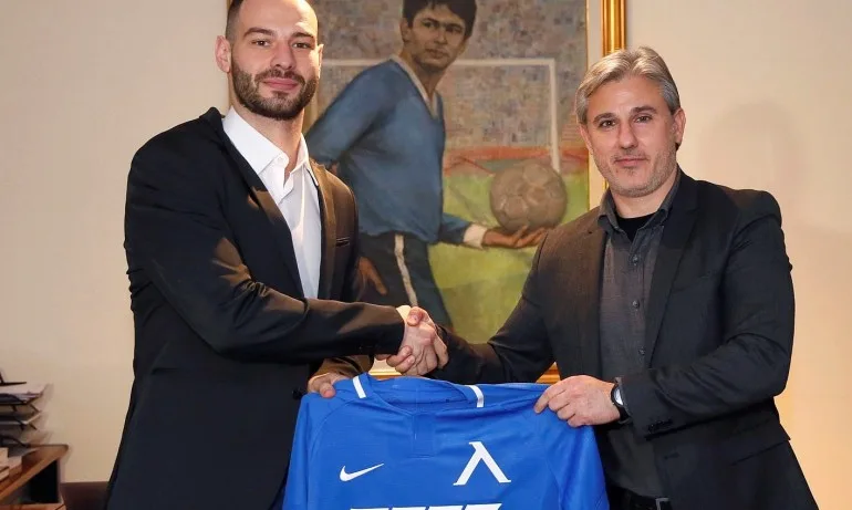 Симеон Славчев подписа с Левски - Tribune.bg