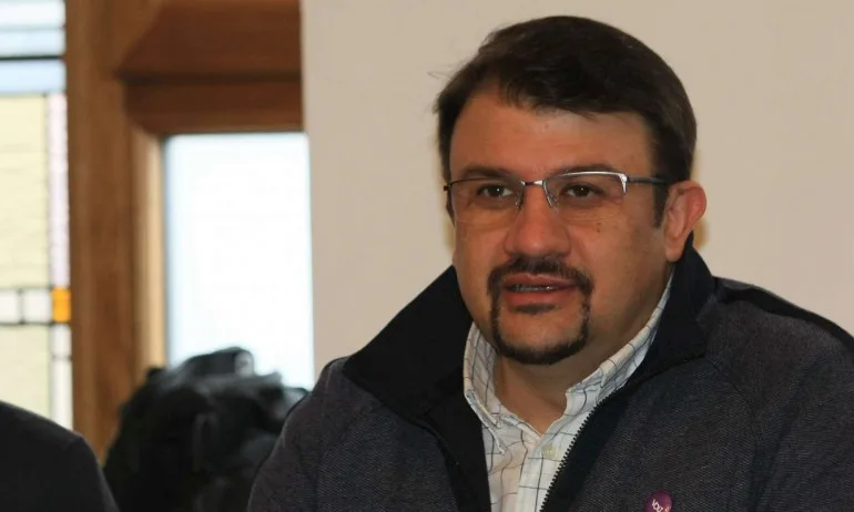 Отричането на ГЕРБ не е начинът - Tribune.bg