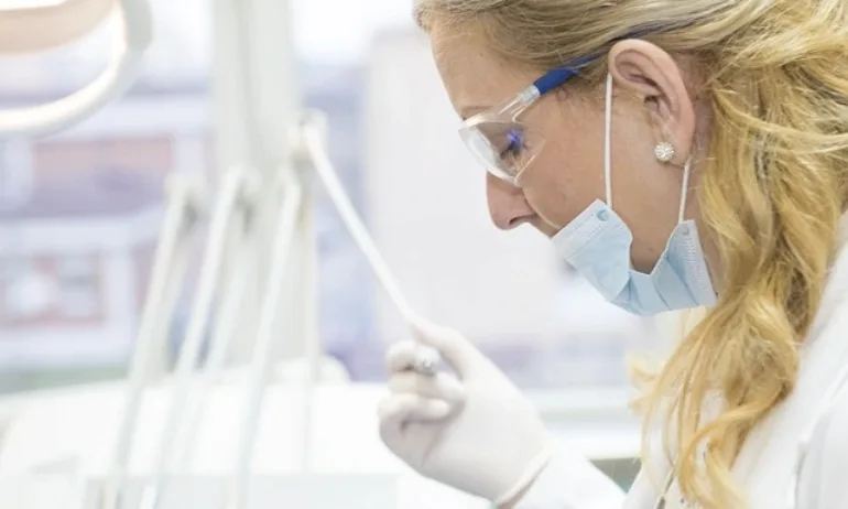 Медицинските сестри във Великобритания започват стачка - Tribune.bg