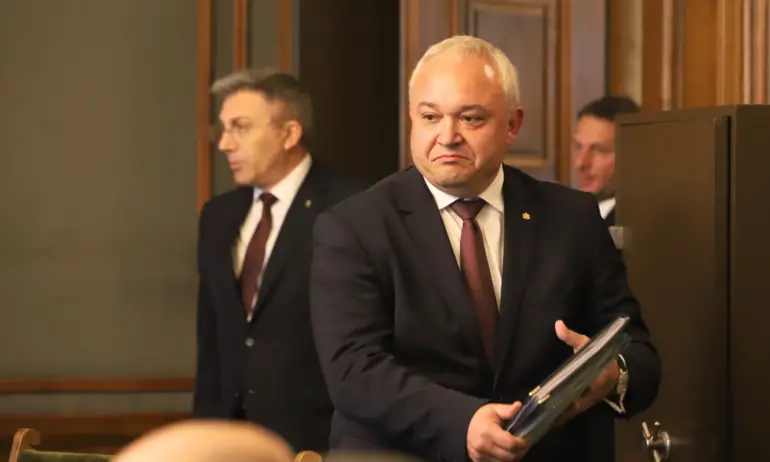 Борислав Цеков: Освен да се кипри пред медиите, служебният вътрешен министър работи ли нещо по същество? - Tribune.bg