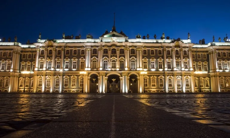 Правителството определи Wizz Air да оперира по линията София-Санкт Петербург-София - Tribune.bg