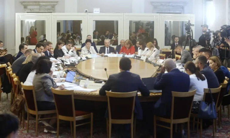 Бюджетната комисия гледа на второ четене държавния бюджет за 2026 г. (ОБНОВЕНА) - Tribune.bg