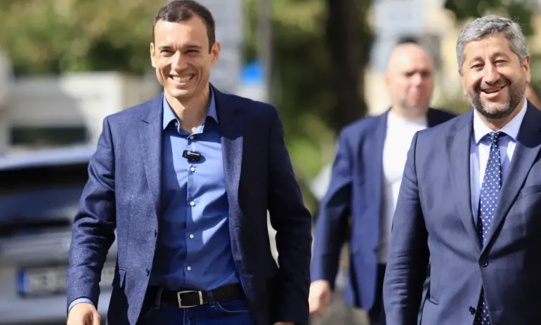 Защо Демократична България практически се оттегли от местния вот в София - Tribune.bg