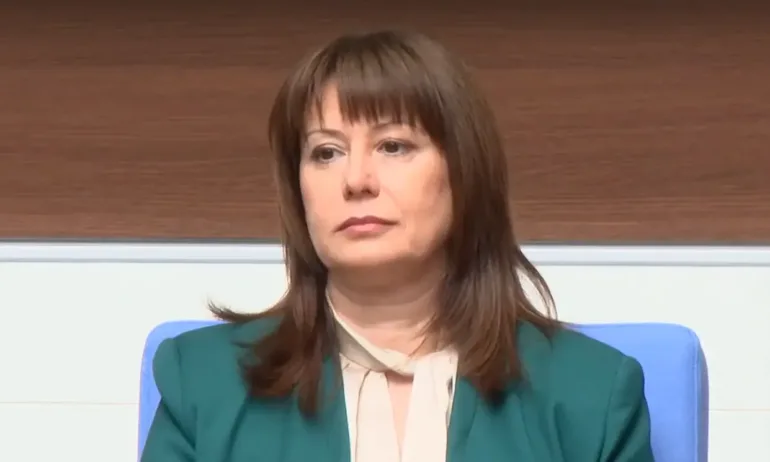Омбудсманът настоява ваксининациите да се вписват автоматично в електронните досиета на децата - Tribune.bg