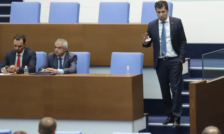 Георг Георгиев към Кирил Петков: Предлагам от 8000 м рязко да се приземим, за да видим реалността - Tribune.bg