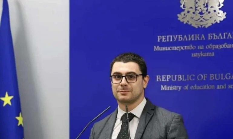 Съветник на Сачева: Колкото МС е обществено място, толкова е и бТВ, всички водещи – с маски - Tribune.bg