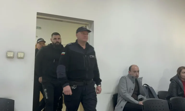 Случаят Дебора: Георги Георгиев поиска отвод на съдебния състав - Tribune.bg