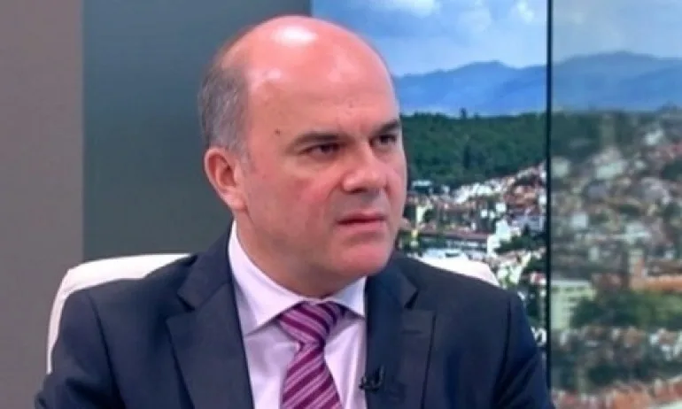 Бисер Петков: Частните фондове ще гарантират минимален размер на втората пенсия - Tribune.bg