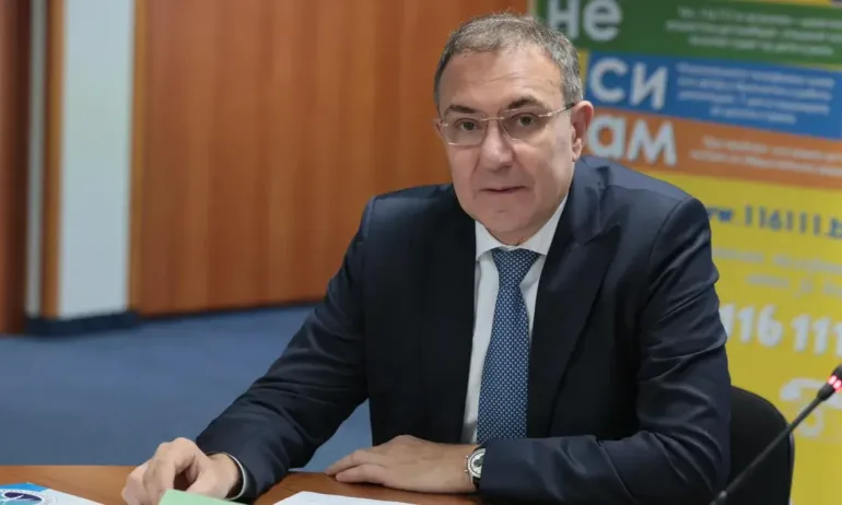 Борислав Гуцанов: Продължаваме изключително активно борбата със сивата икономика - Tribune.bg