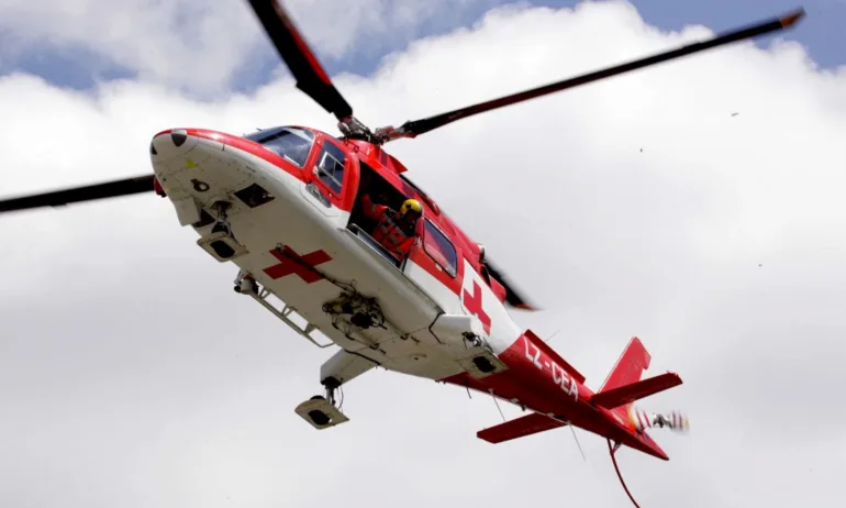 Обявиха процедура за наем на два медицински хеликоптера - Tribune.bg