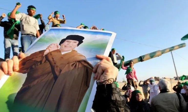 10 години от екзекуцията на Муамар Кадафи - Tribune.bg