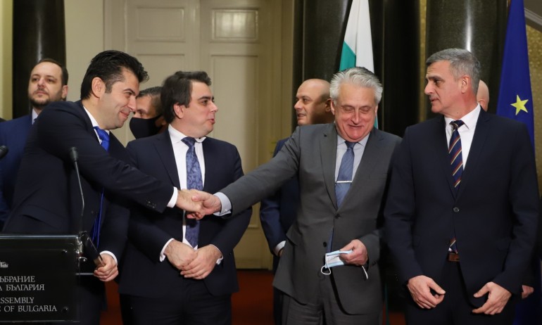 Рашков се заканва да променя някои парламентарни групи с разследването за Хемус - Tribune.bg