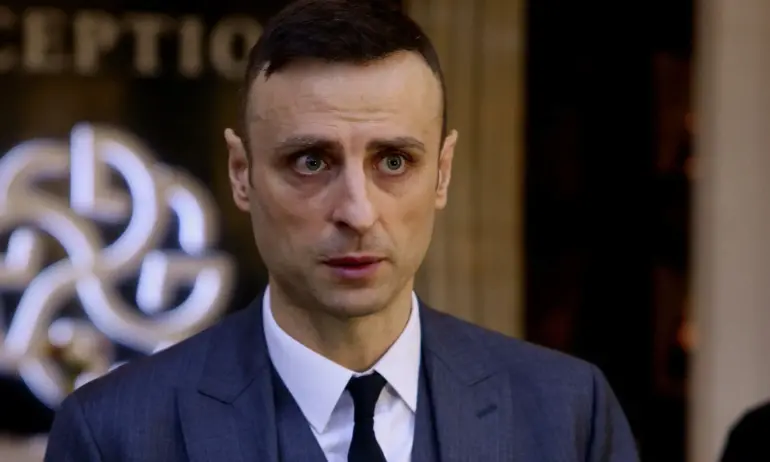 Добре, дайте да видим сега Бербатов с какво точно образование блести, че така скочихте на Гонзо - Tribune.bg