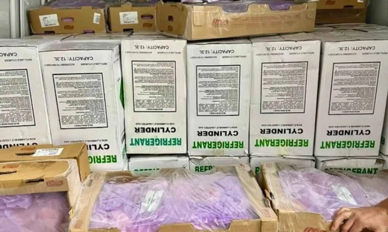 Над 3 тона фреон и тон пилешко месо задържани при спецакция на ГДБОП край Свиленград - Tribune.bg