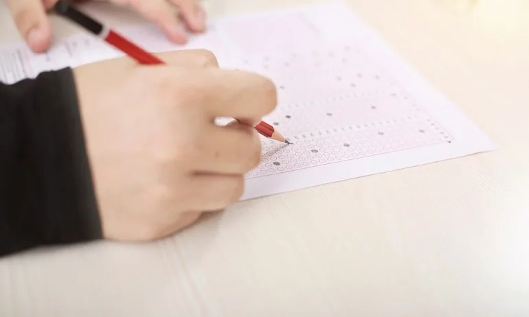 Матура по български език и литература – над 52 хил. зрелостници се явяват - Tribune.bg