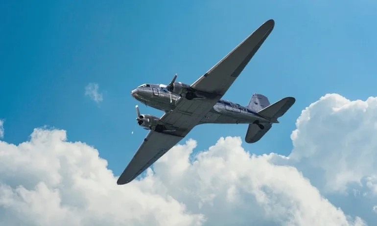 Руският военен самолет, прелетял над страната ни, е имал всички надлежни разрешителни - Tribune.bg