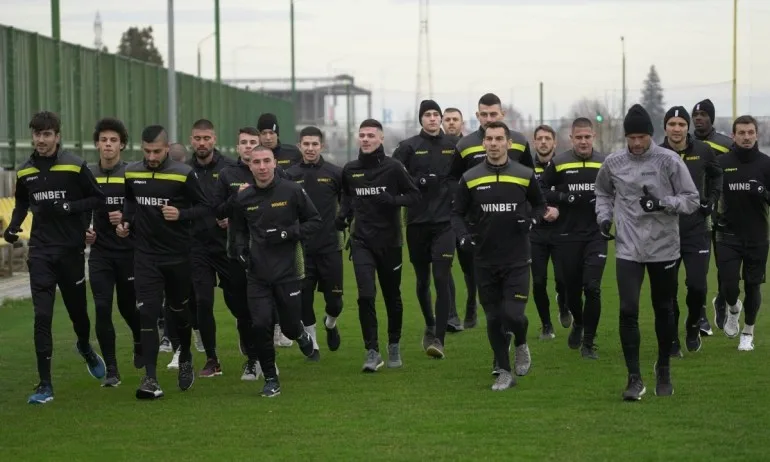 Зингаревич присъства на тренировката на Ботев Пд - Tribune.bg