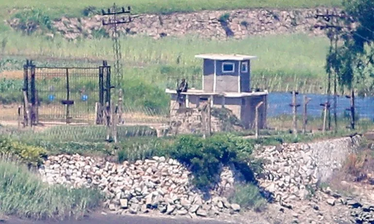 Северна Корея заплашва да разположи войски в демилитаризираната зона - Tribune.bg