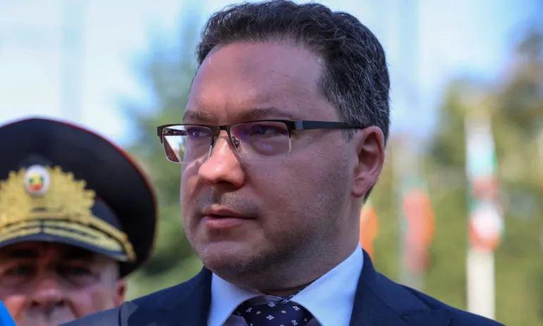 Даниел Митов ще се срещне с ръководствата на моловете в София - Tribune.bg