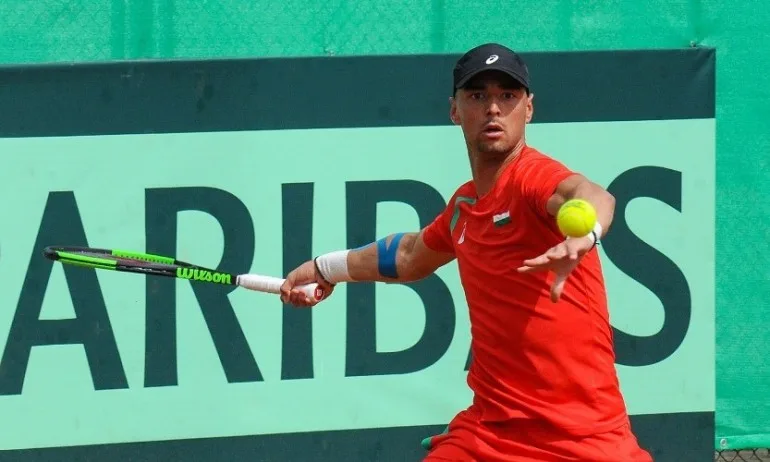 Кузманов загуби само три гейма на старта в Анталия - Tribune.bg