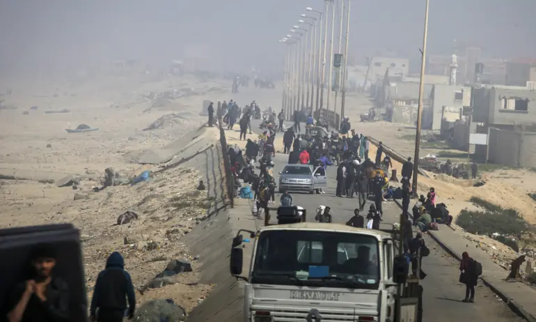 Над 100 палестинци са били убити, докато чакали за хуманитарна помощ в северната част на Газа - Tribune.bg