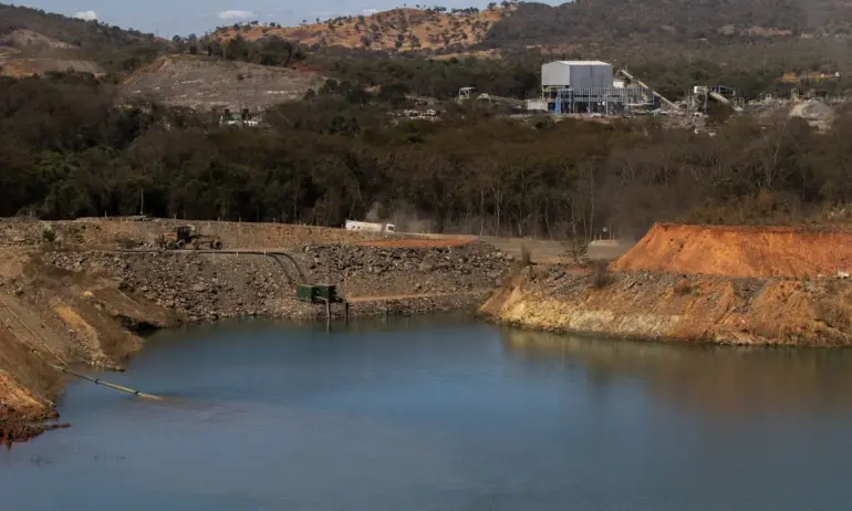 Атака срещу златна мина в Перу, има убити - Tribune.bg