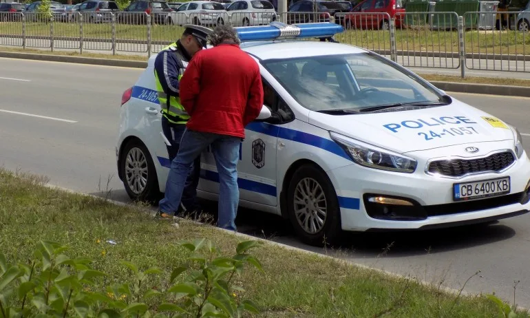 Близо 20 хил. нарушения на пътя в малките населени места - Tribune.bg