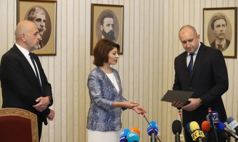 ГЕРБ веднага върна мандата на Радев, утре започват консултациите с партиите (ВИДЕО/ ДОПЪЛНЕНА) - Tribune.bg