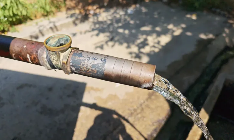 Прокуратурата започва ежедневни проверки за кражба на вода в Плевенско - Tribune.bg