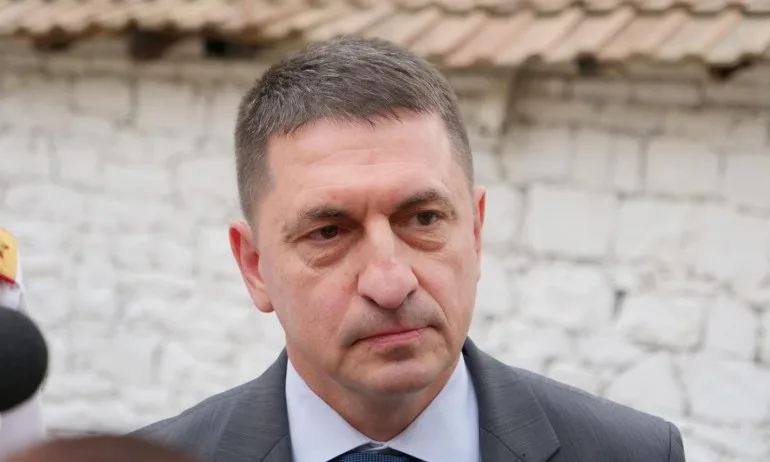 Терзийски: Голям майстор на късия разказ се оказа служебният министър на вътрешните работи - Tribune.bg